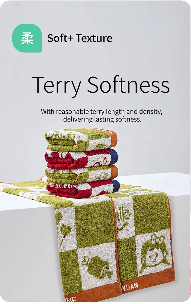 Полотенце среднего размера с изображениями лиц мальчика и девочки в классическую крупную клетку (11)