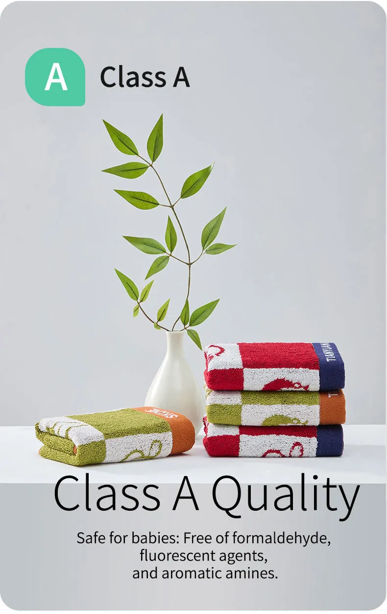 Полотенце среднего размера с изображениями лиц мальчика и девочки в классическую крупную клетку (12)